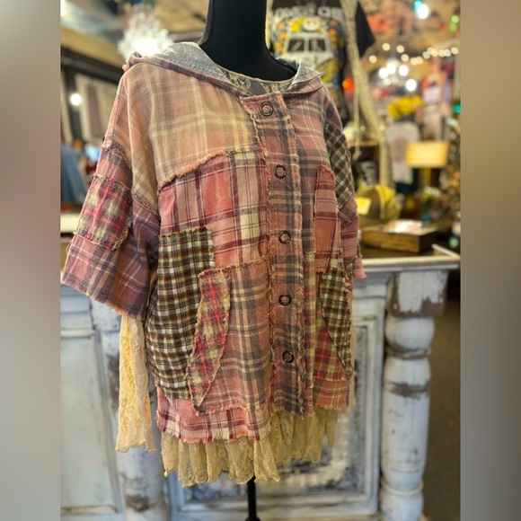 Oli & Hali Pink Plaid Hoodie Distressed Boho NWT - Picture 2 of 3